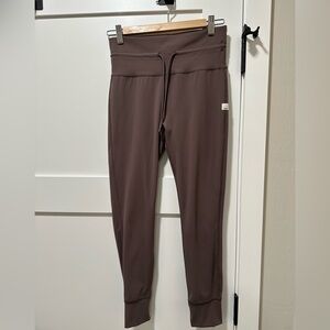 Vuori Daily Leggings Color Chocolate Size M